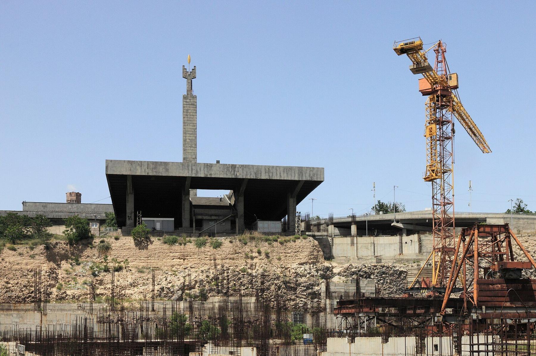 Cascade and city in Yerevan